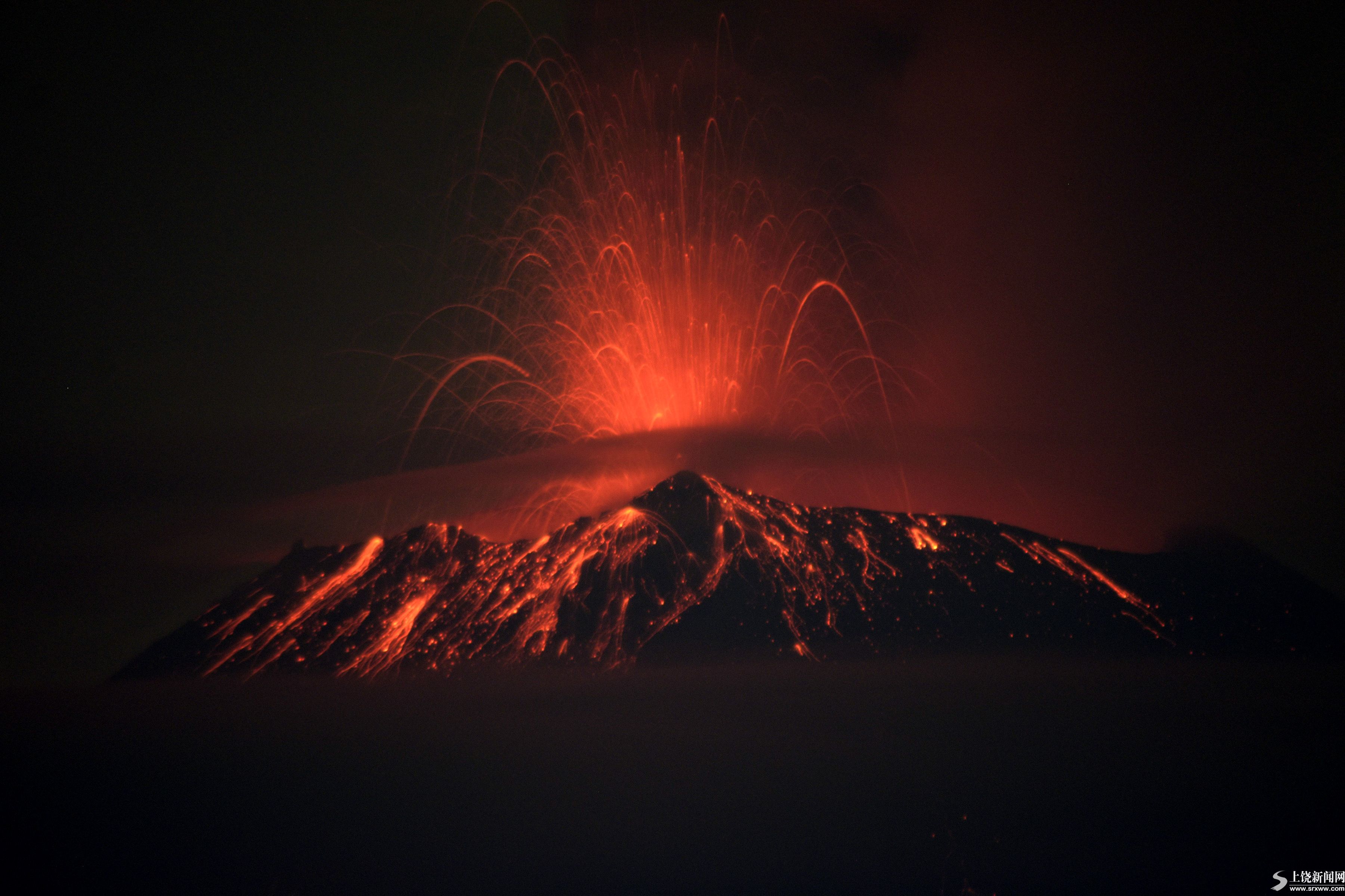 火山活動(dòng)致墨西哥兩座機(jī)場暫時(shí)關(guān)閉